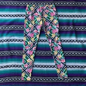 NWOT geometric aloha print leggings